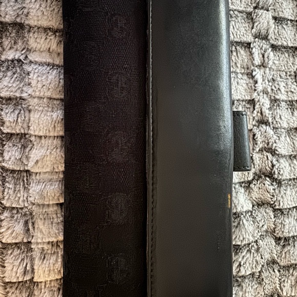 Authentic Gucci wallet - Picture 3 of 11